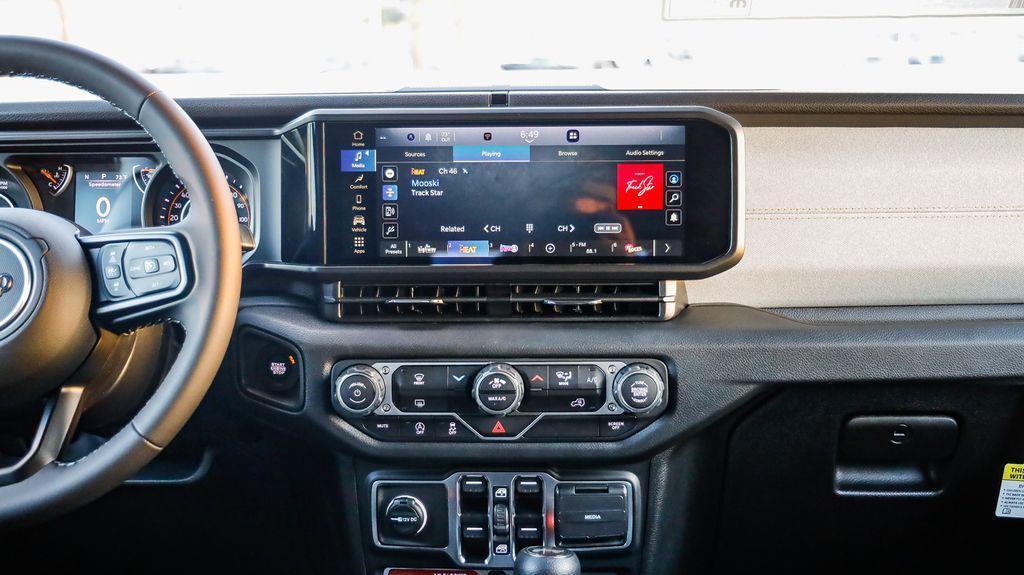 new 2025 Jeep Wrangler car, priced at $45,174