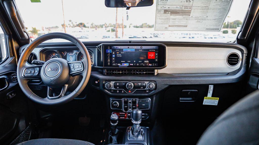 new 2025 Jeep Wrangler car, priced at $45,174