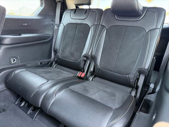 used 2024 Jeep Grand Cherokee L car, priced at $32,595