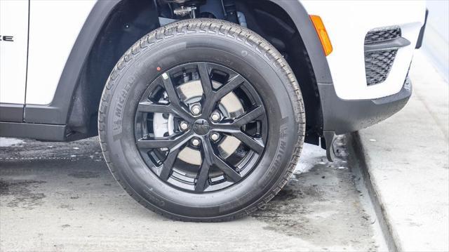 new 2025 Jeep Grand Cherokee car, priced at $36,135