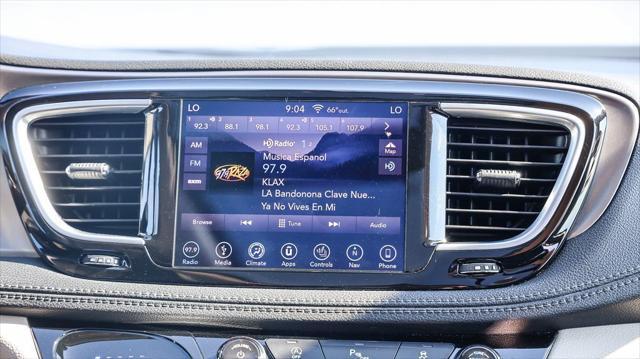 used 2018 Chrysler Pacifica car, priced at $14,195
