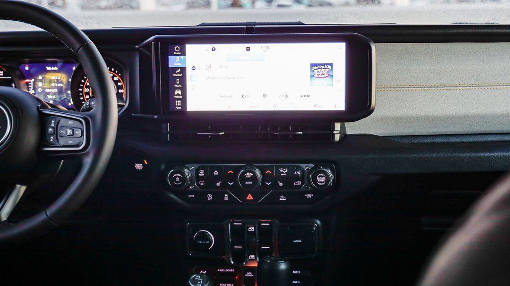 new 2025 Jeep Wrangler car, priced at $46,170