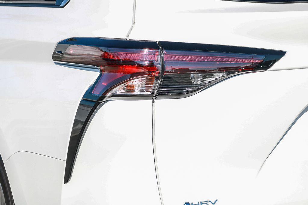 used 2025 Toyota Sienna car, priced at $40,995
