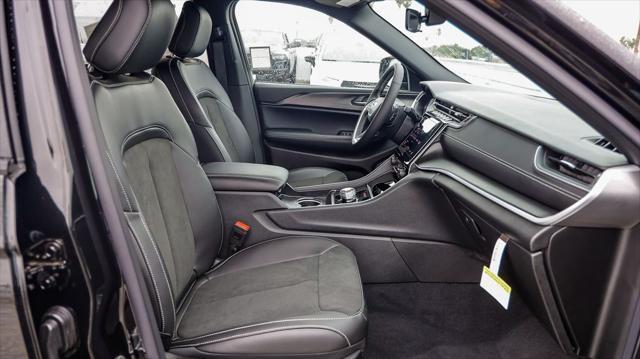 new 2025 Jeep Grand Cherokee L car, priced at $39,625
