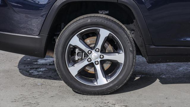 used 2023 Jeep Grand Cherokee L car, priced at $25,595