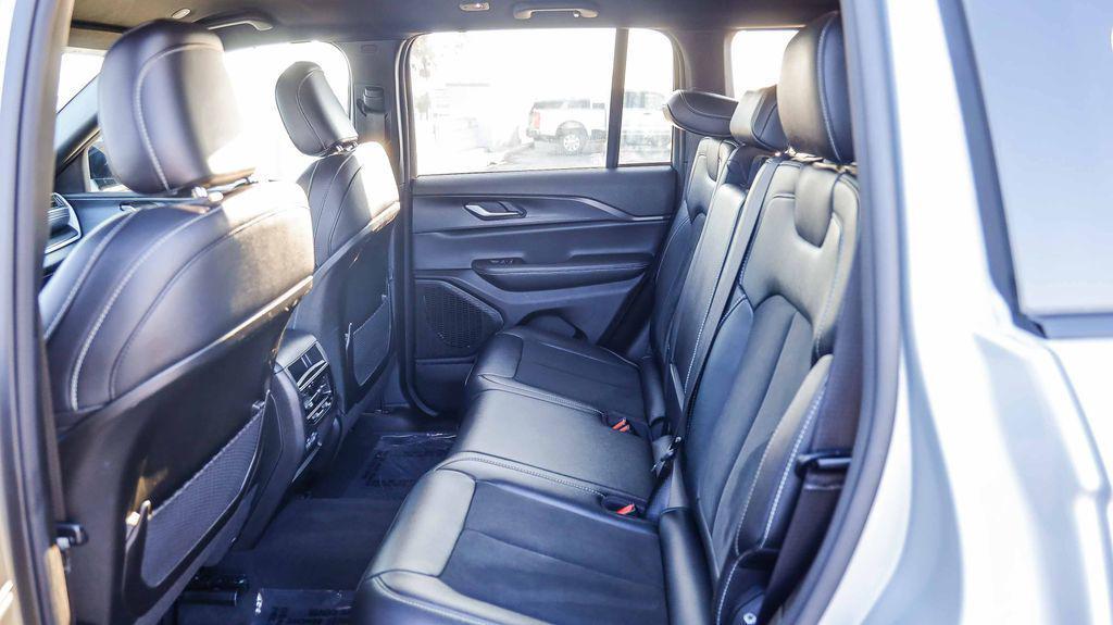 used 2024 Jeep Grand Cherokee car, priced at $28,888