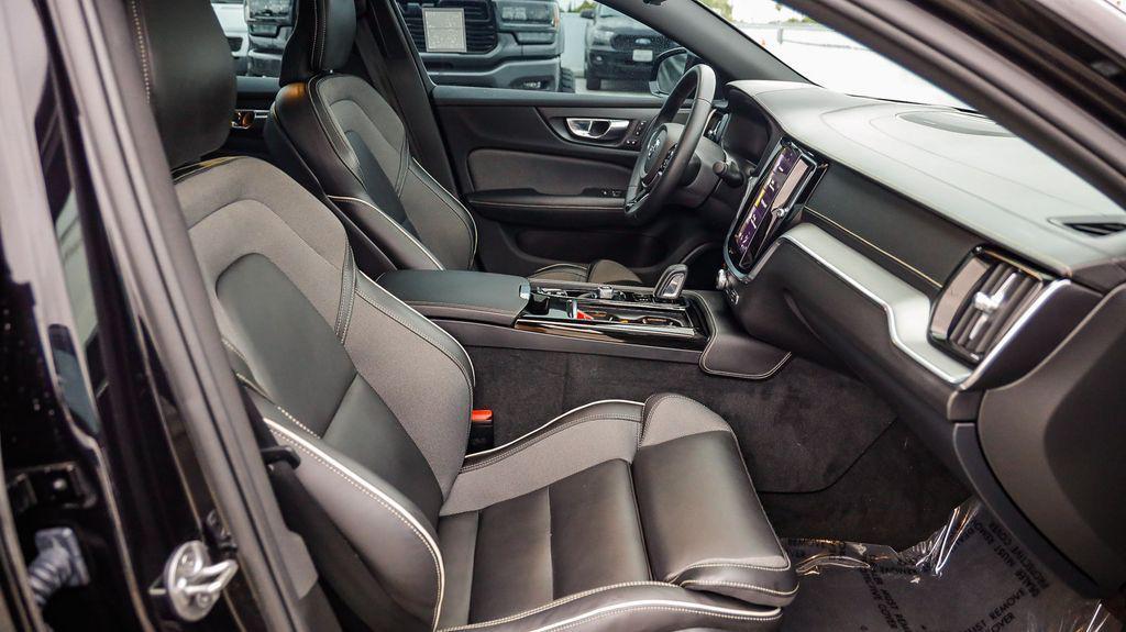 used 2022 Volvo S60 Recharge Plug-In Hybrid car, priced at $33,995