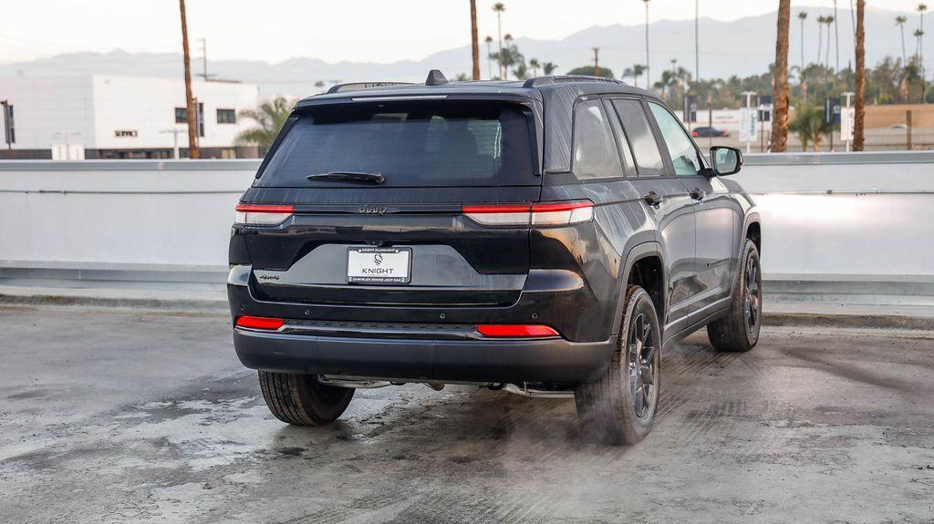 new 2025 Jeep Grand Cherokee car, priced at $36,555