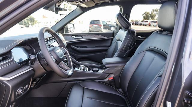 new 2025 Jeep Grand Cherokee car, priced at $44,035