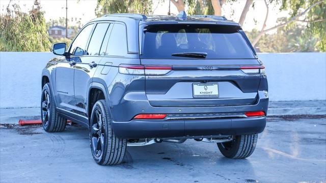 new 2025 Jeep Grand Cherokee car, priced at $38,175