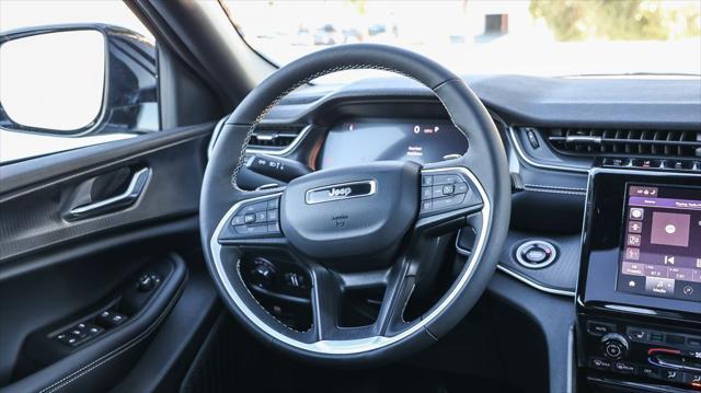 new 2025 Jeep Grand Cherokee car, priced at $38,175