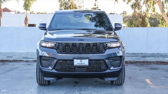 new 2025 Jeep Grand Cherokee car, priced at $38,175