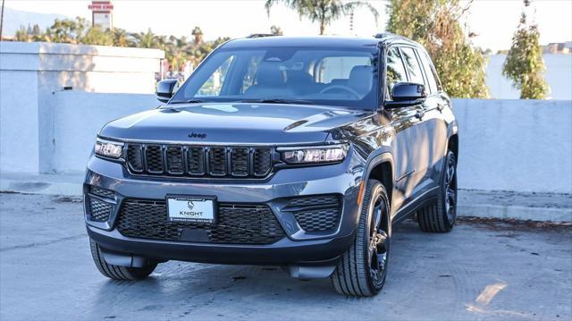 new 2025 Jeep Grand Cherokee car, priced at $38,175