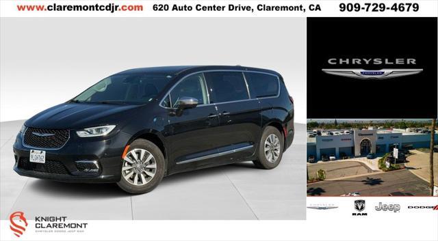 used 2022 Chrysler Pacifica Hybrid car, priced at $25,995