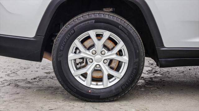 used 2023 Jeep Grand Cherokee L car, priced at $24,995