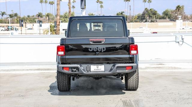 new 2025 Jeep Gladiator car, priced at $37,385