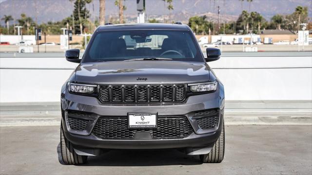 new 2025 Jeep Grand Cherokee car, priced at $39,675