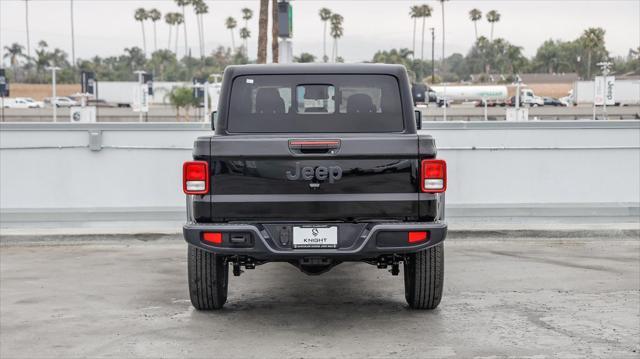 new 2025 Jeep Gladiator car, priced at $41,735