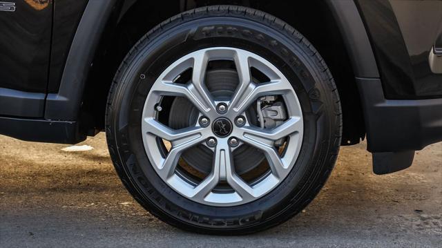 new 2025 Jeep Compass car, priced at $22,860