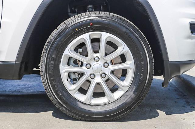 used 2022 Jeep Grand Cherokee car, priced at $24,595