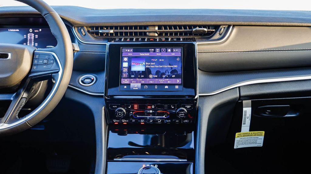 new 2025 Jeep Grand Cherokee car, priced at $36,111