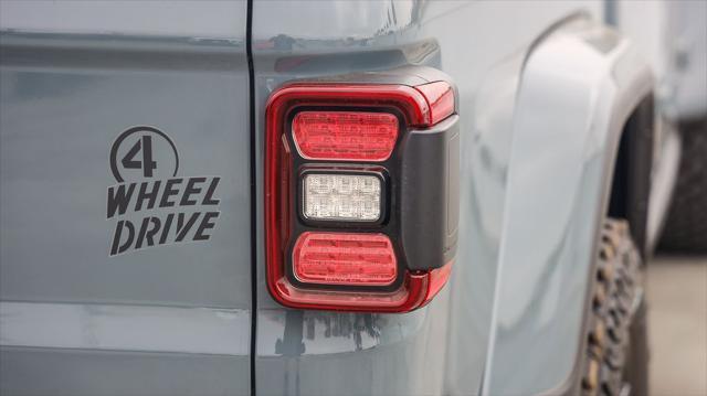 new 2025 Jeep Gladiator car, priced at $45,790