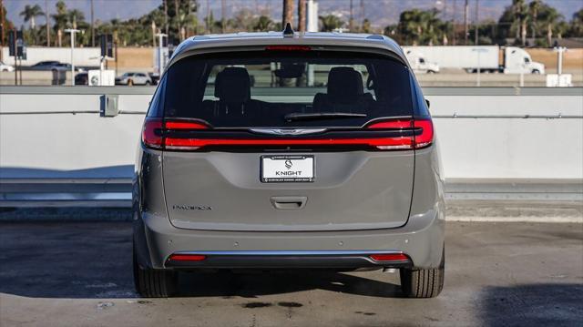 new 2025 Chrysler Pacifica car, priced at $37,920