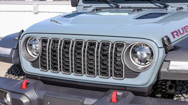 new 2025 Jeep Wrangler car, priced at $52,725