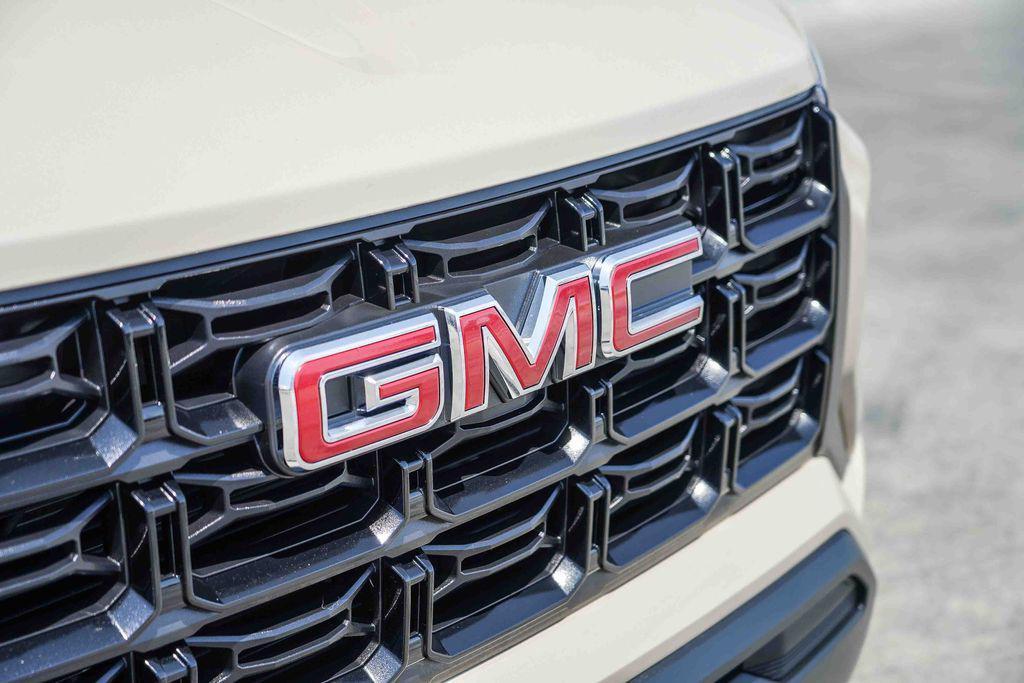 used 2023 GMC Canyon car, priced at $31,595