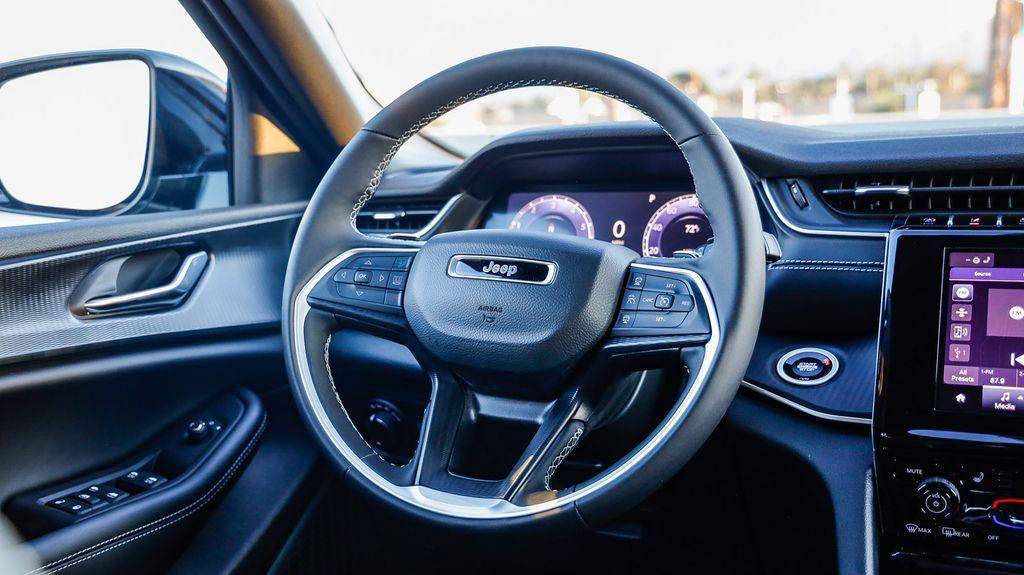 new 2025 Jeep Grand Cherokee L car, priced at $37,418