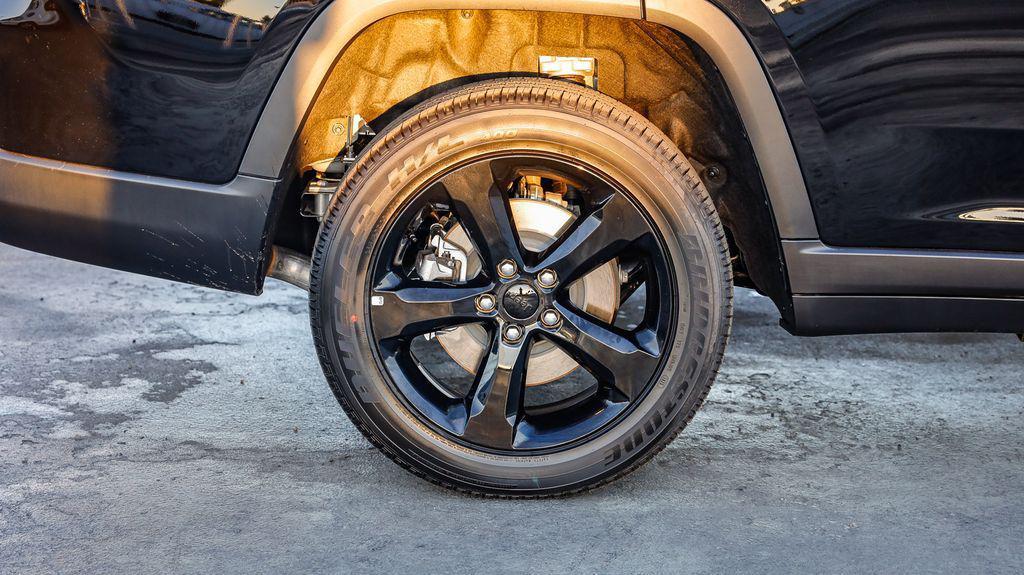 new 2025 Jeep Grand Cherokee L car, priced at $37,418