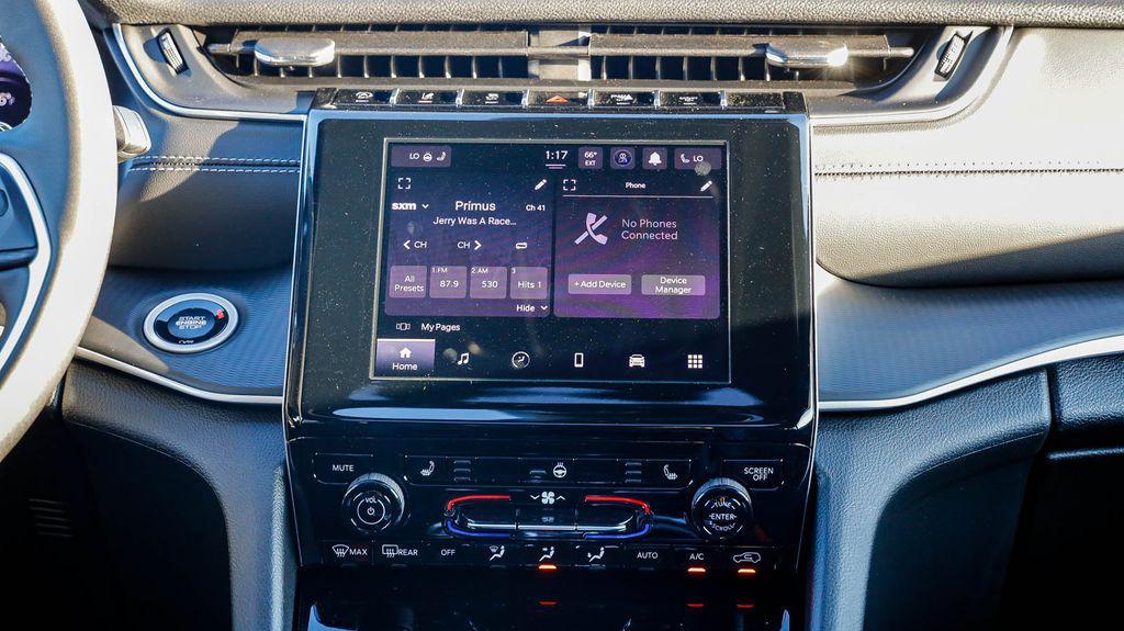 new 2025 Jeep Grand Cherokee L car, priced at $39,755