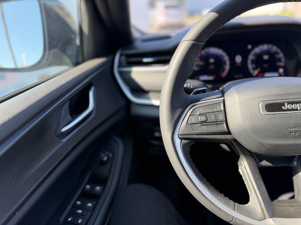 used 2024 Jeep Grand Cherokee L car, priced at $29,995
