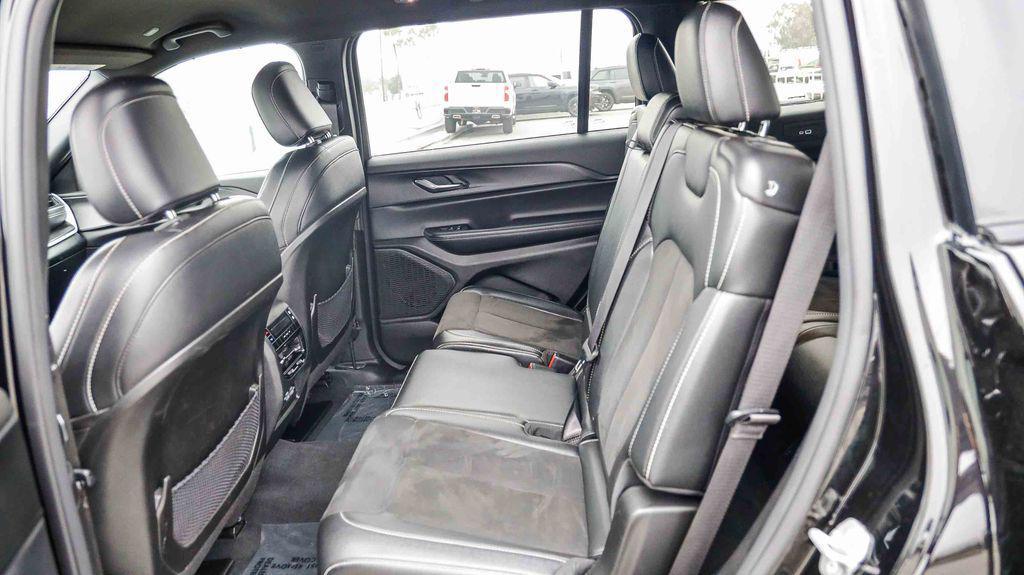 used 2024 Jeep Grand Cherokee L car, priced at $28,995