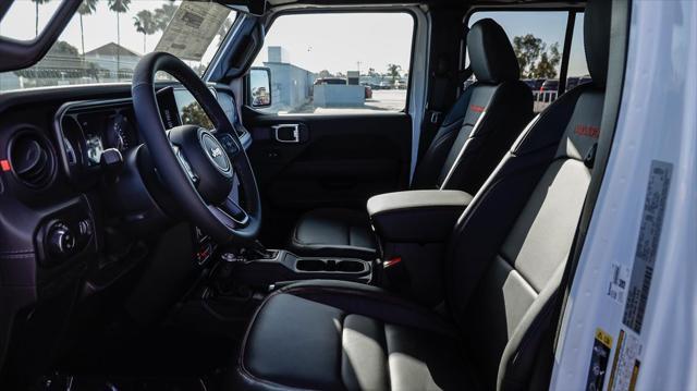 new 2025 Jeep Gladiator car, priced at $55,015