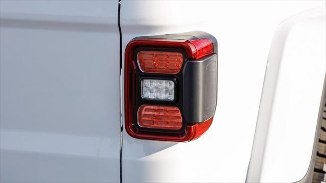 new 2025 Jeep Gladiator car, priced at $55,015