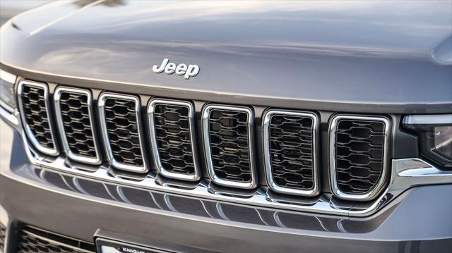 new 2025 Jeep Grand Cherokee car, priced at $33,490