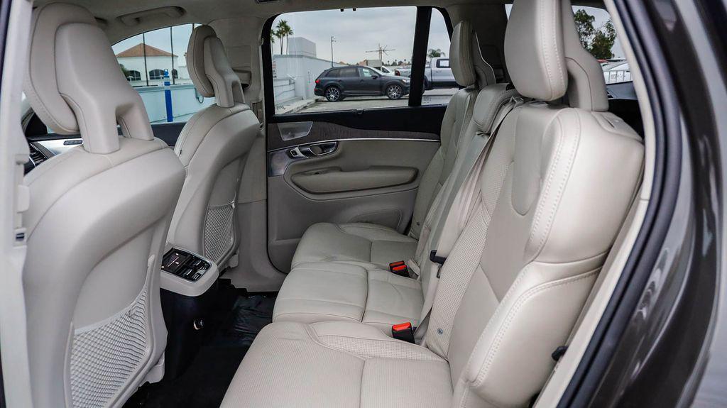 used 2020 Volvo XC90 car, priced at $26,995