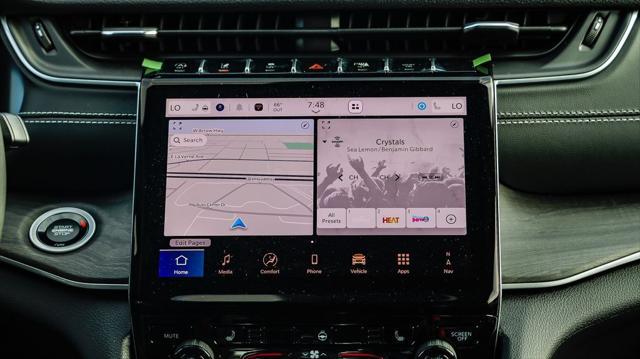 new 2025 Jeep Grand Cherokee car, priced at $39,745