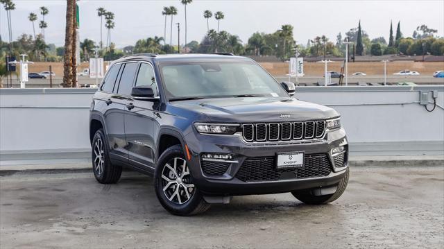 new 2025 Jeep Grand Cherokee car, priced at $39,745