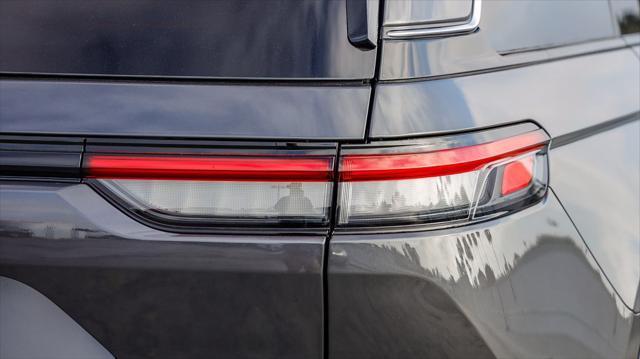 new 2025 Jeep Grand Cherokee car, priced at $39,745