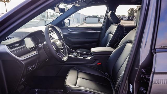 new 2025 Jeep Grand Cherokee car, priced at $39,745