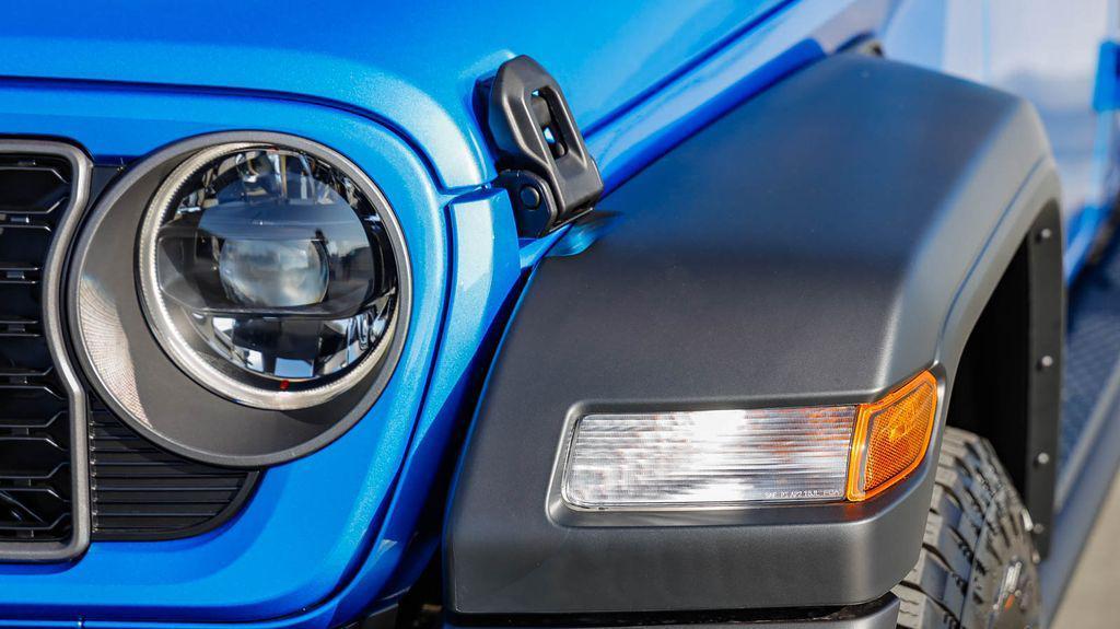new 2025 Jeep Wrangler car, priced at $52,362