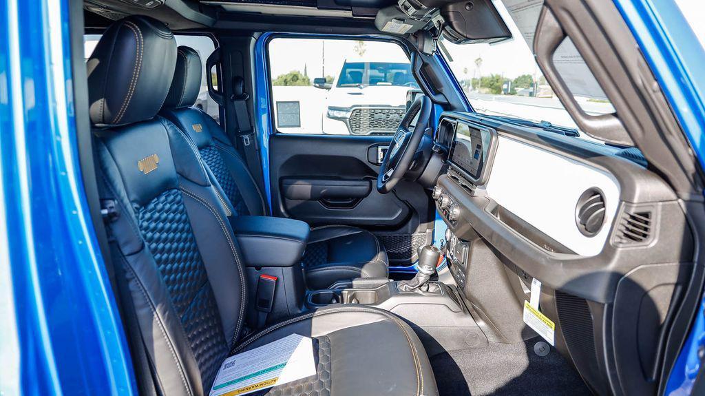new 2025 Jeep Wrangler car, priced at $52,362