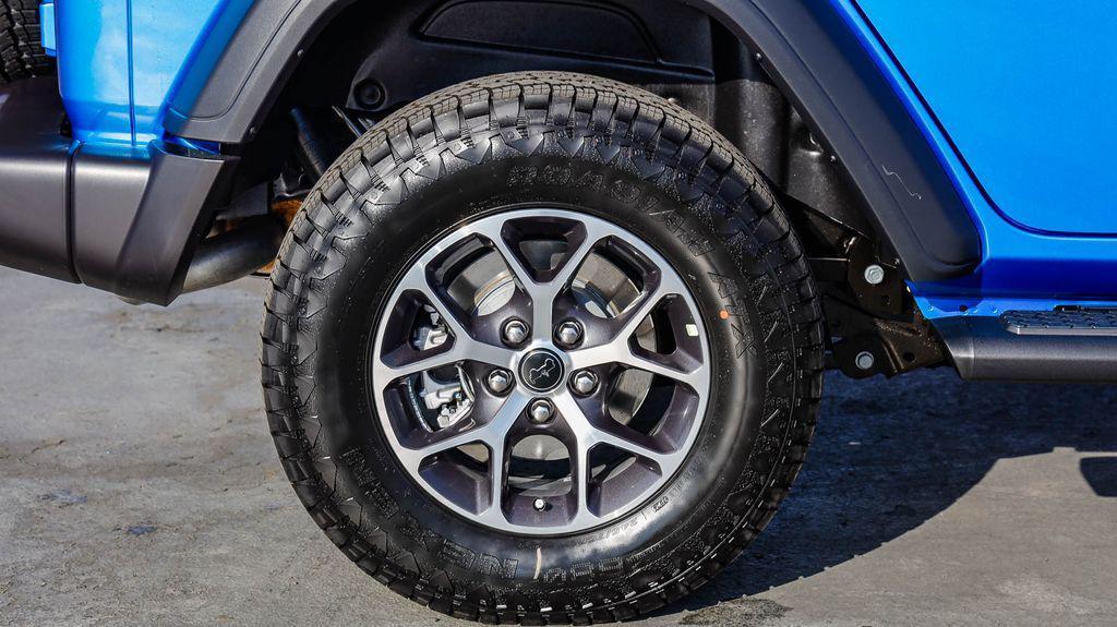 new 2025 Jeep Wrangler car, priced at $52,362