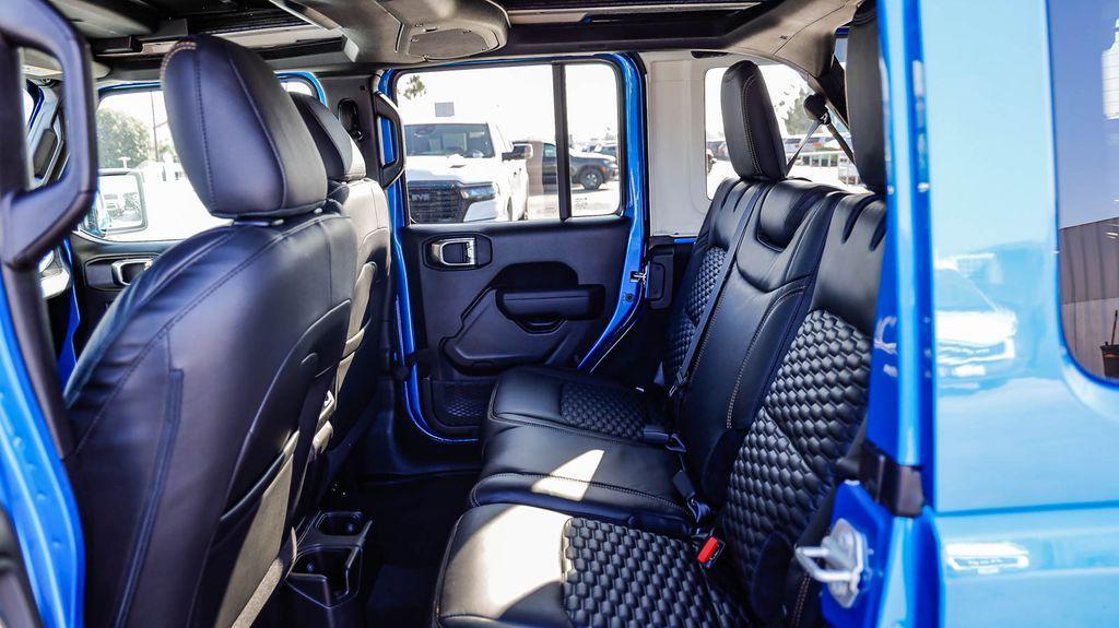 new 2025 Jeep Wrangler car, priced at $52,362