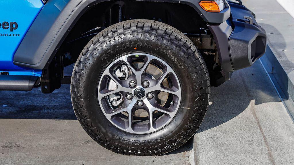new 2025 Jeep Wrangler car, priced at $52,362