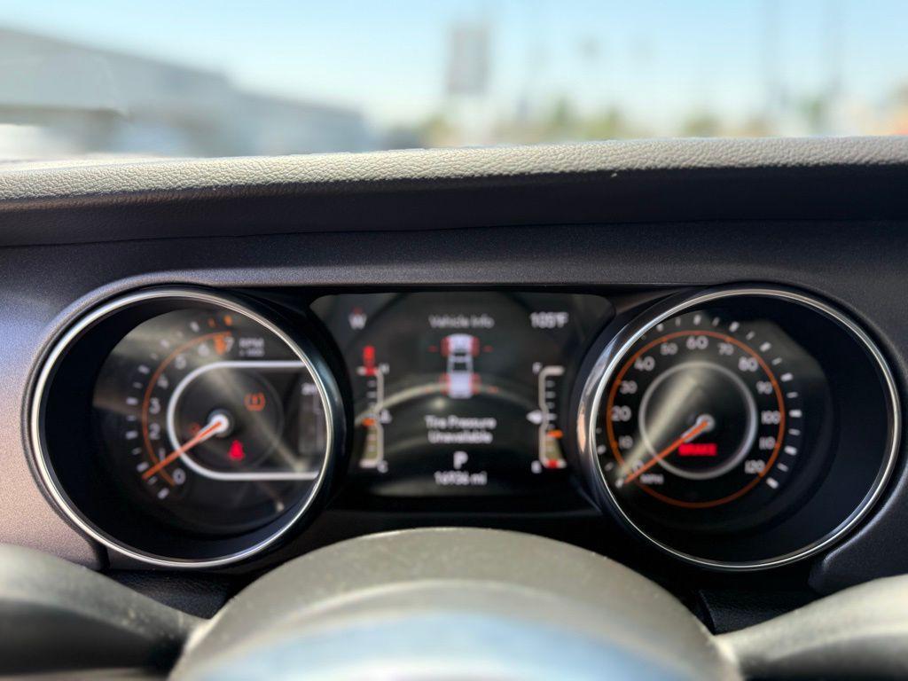 used 2023 Jeep Gladiator car, priced at $40,595