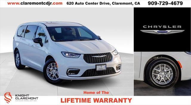 new 2025 Chrysler Pacifica car, priced at $43,225