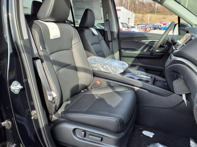 new 2025 Honda Ridgeline car, priced at $41,598